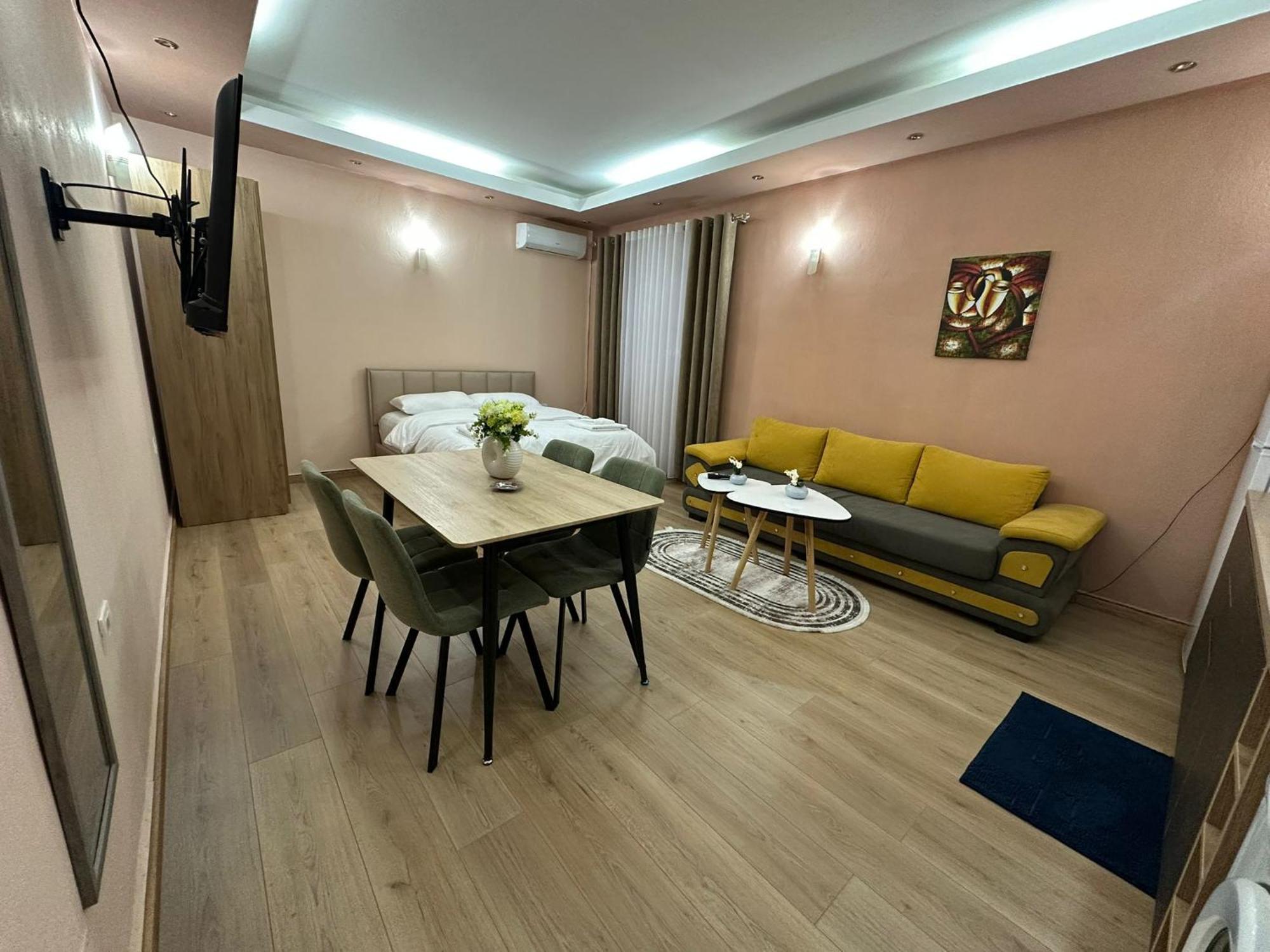 Adora Apartment Tirana Zewnętrze zdjęcie